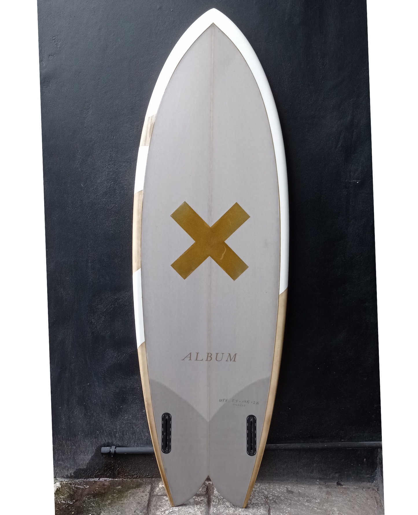 5'5 SUNSTONE GLOSS TINT ABSTRACT
