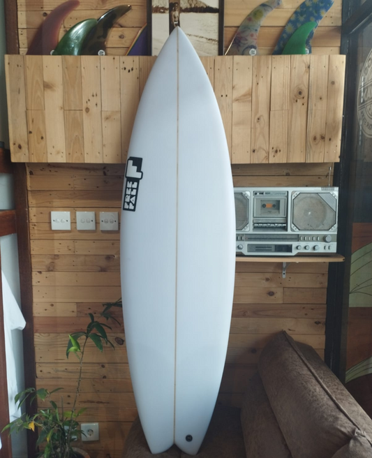 5'6 SHREDDER CLEAR WHITE