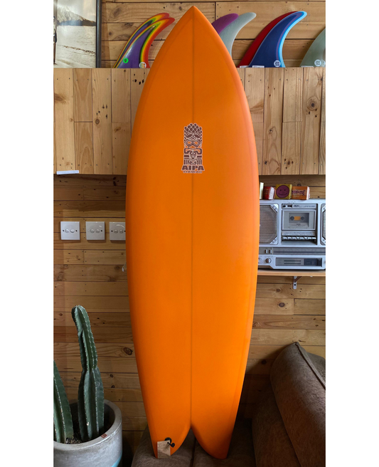 5'9 AKILA AIPA RETRO FISH 2 FINS