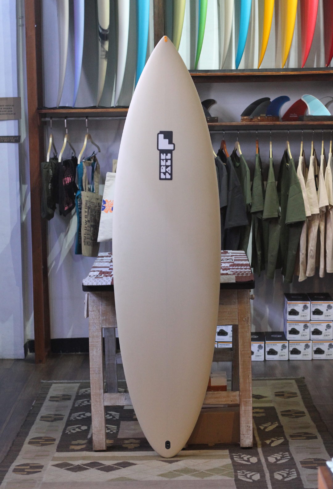6'3 RAZOR BLADE CREAM LIGHT TOSCA