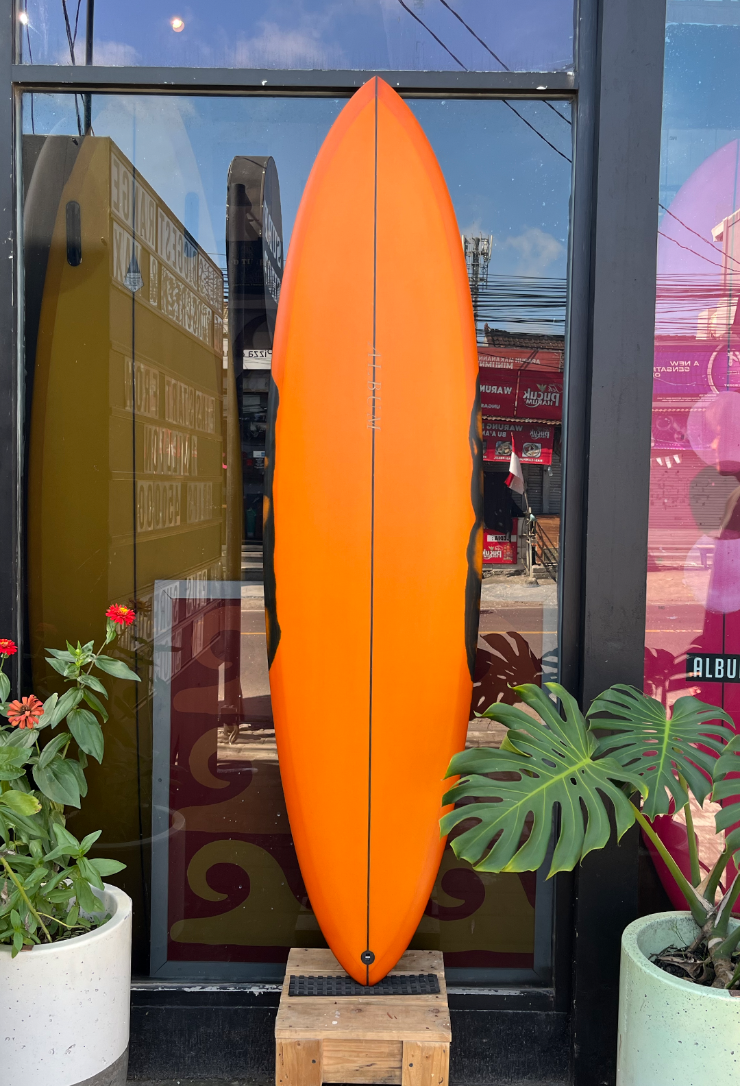 6'6 MOONSTONE ORANGE ABSTRACT WITH CHANNEL
